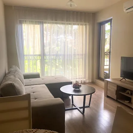 Argisht Luxury 4 Pools Apartman *