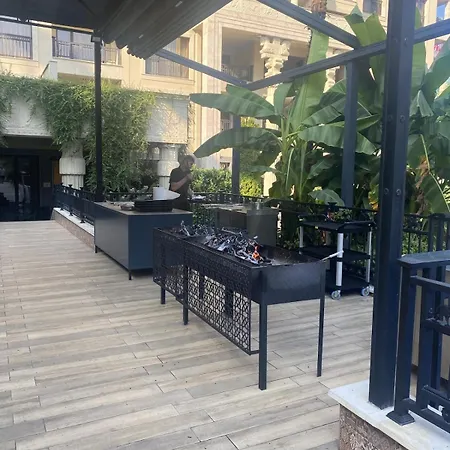 Argisht Luxury 4 Pools Apartman *